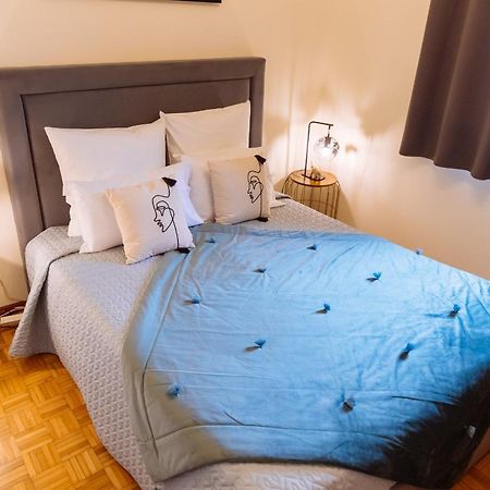 特兰科苏Vale A Pena Residencial住宿加早餐旅馆 外观 照片
